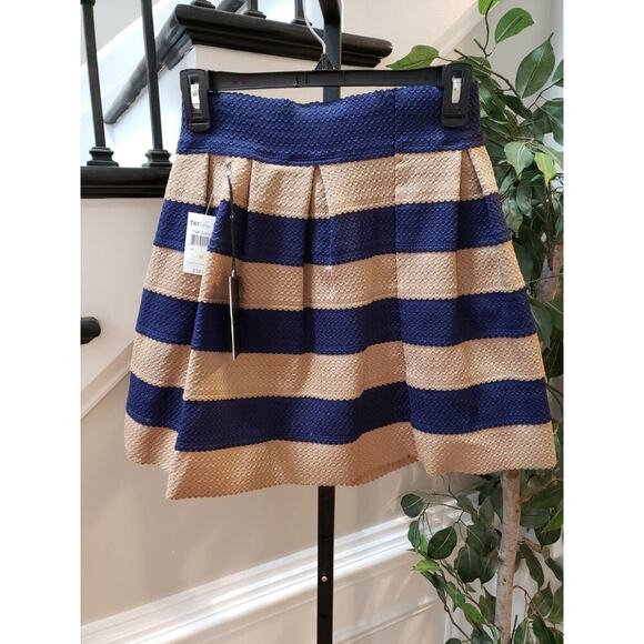FSR Women Blue & Beige Pull On Pleated Flare Textured Casual Short Knit Skirt M - Picture 4 of 12